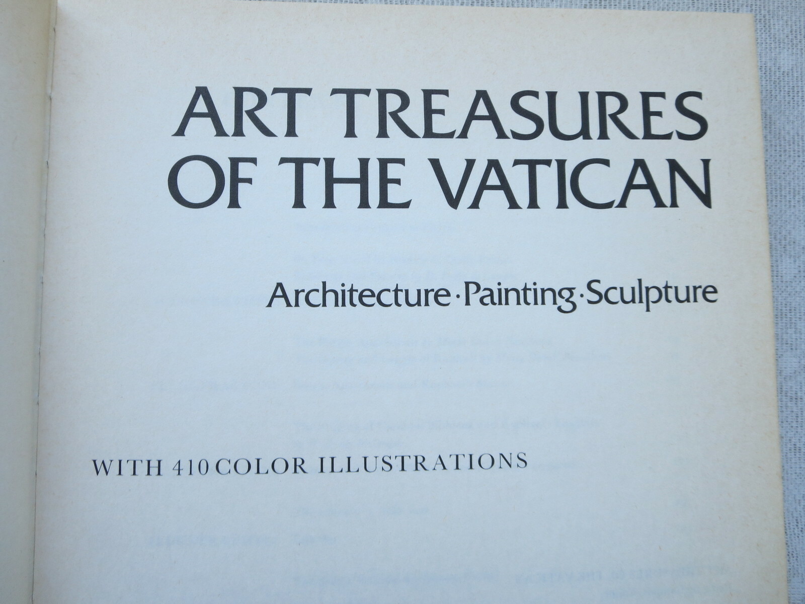ART TREASURES OF THE VATICAN 1st Edition 1975 Hardcover 410 Photos 398 Pages